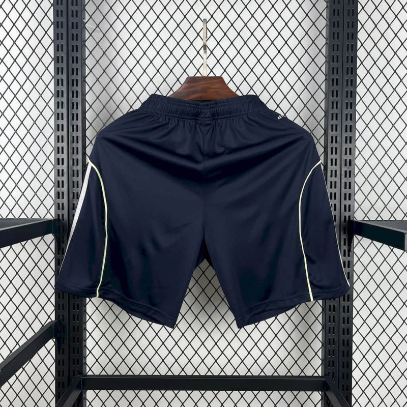 Real Madrid 2025. šorts