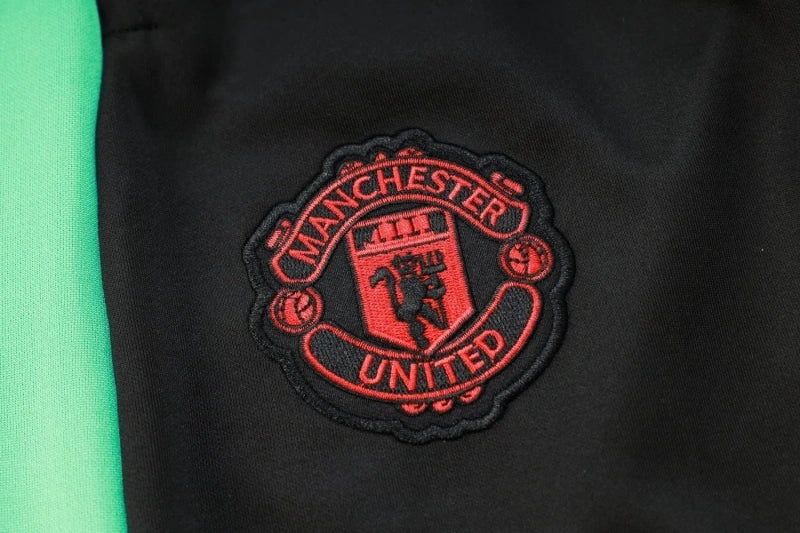 Manchester United 2024-es edzőszett