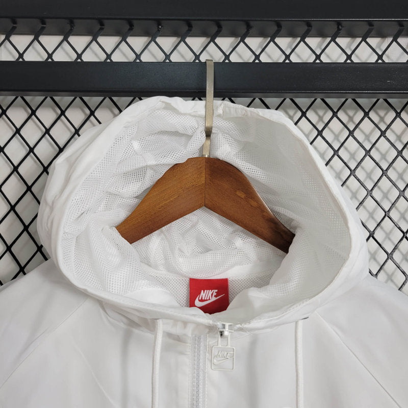 Tottenham 2023-as széldzseki