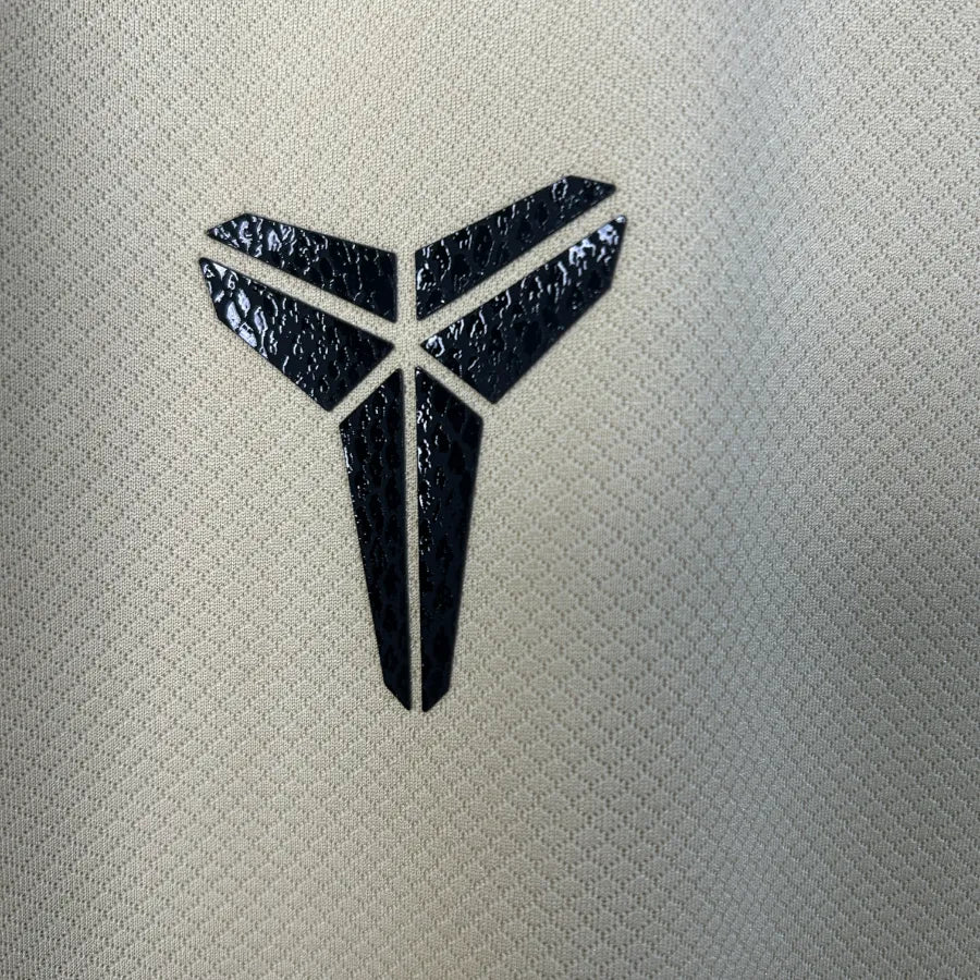 Barcelona 2025-ös vendég mez