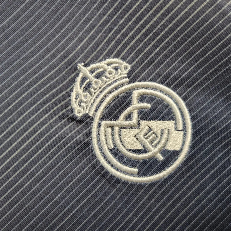Real Madrid 2025-ös vendég mez