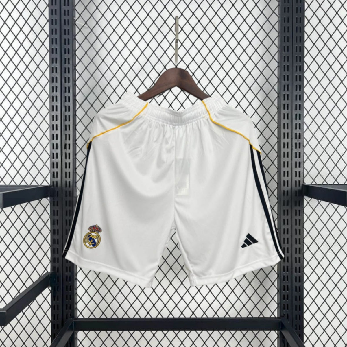 Real Madrid 2025. šorts