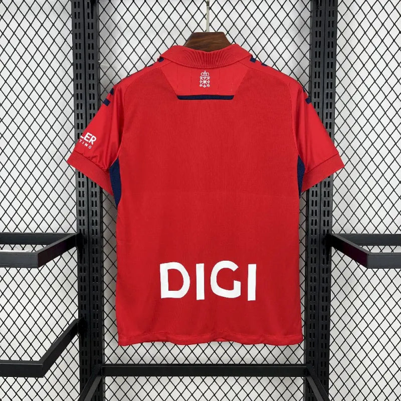 Osasuna domaći dres za 2025. godinu