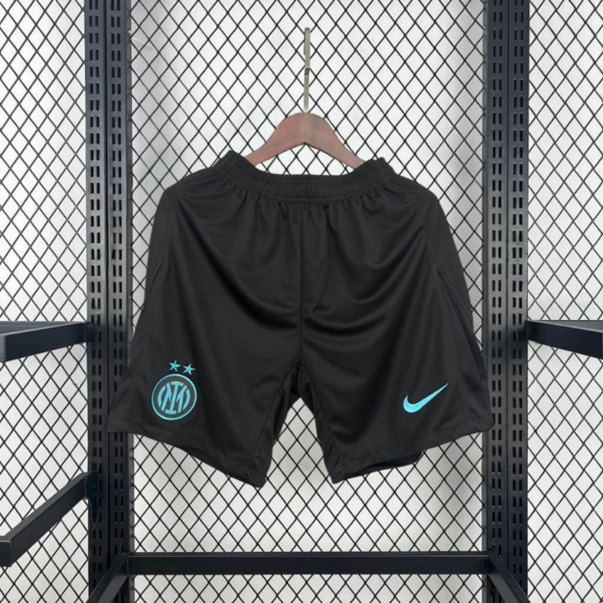 Krótkie spodenki Interu Mediolan na 2025 rok