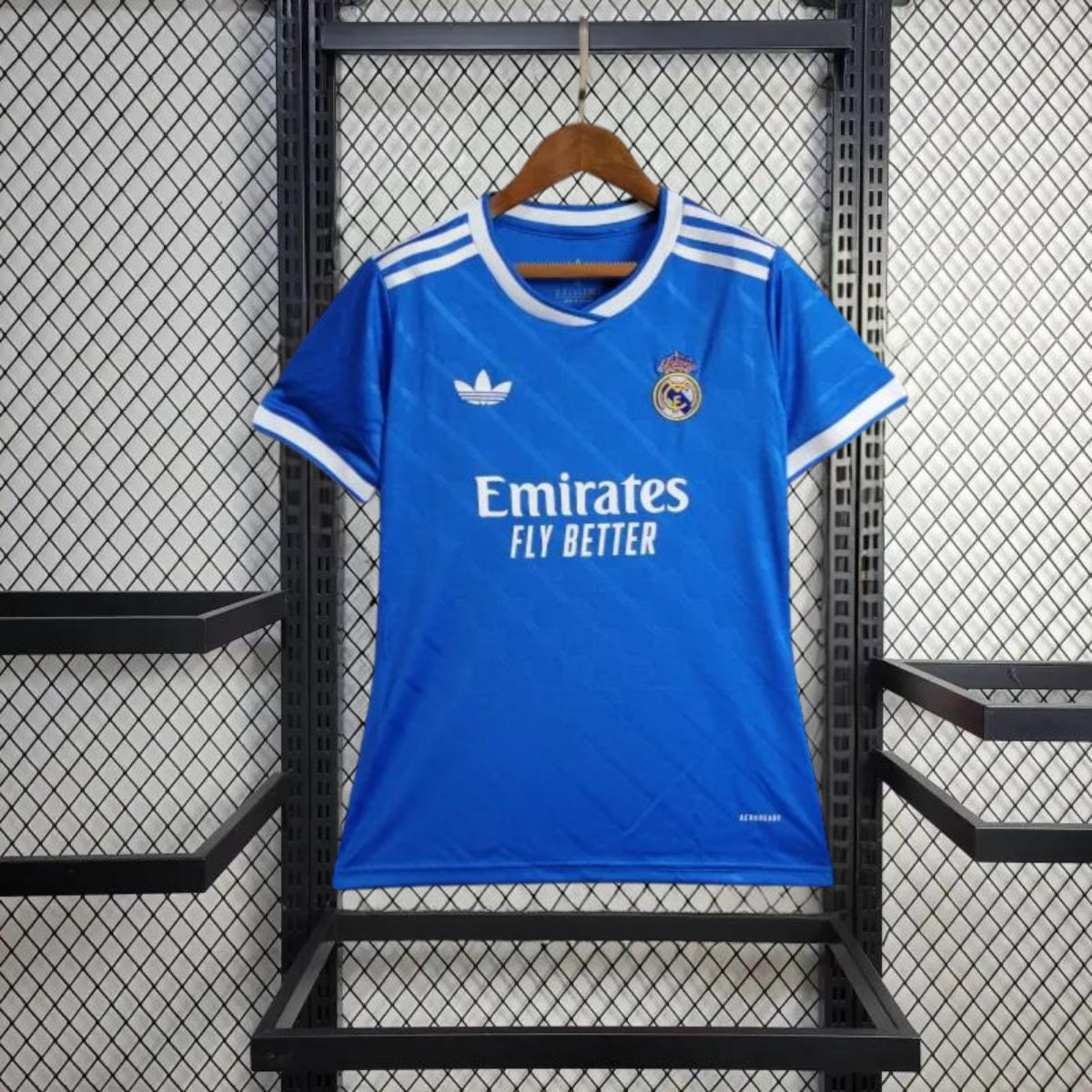 Real Madrid 2025-ös harmadik mez