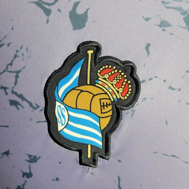 Real Sociedad 2025-ös vendég mez