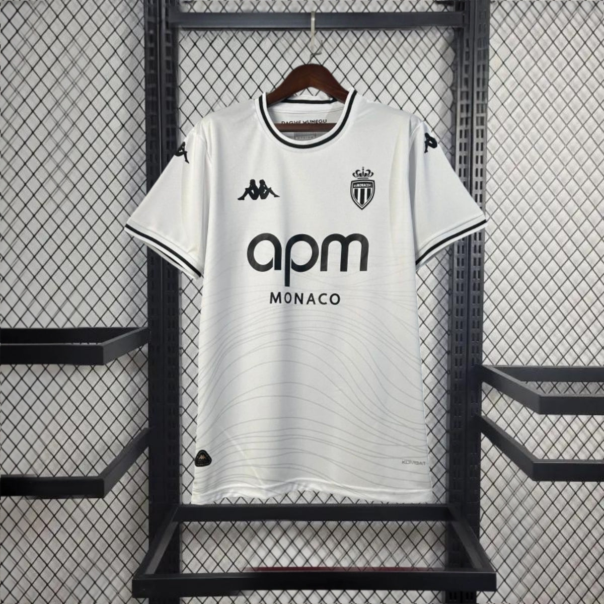 Trzeci zestaw Monako na 2025 rok