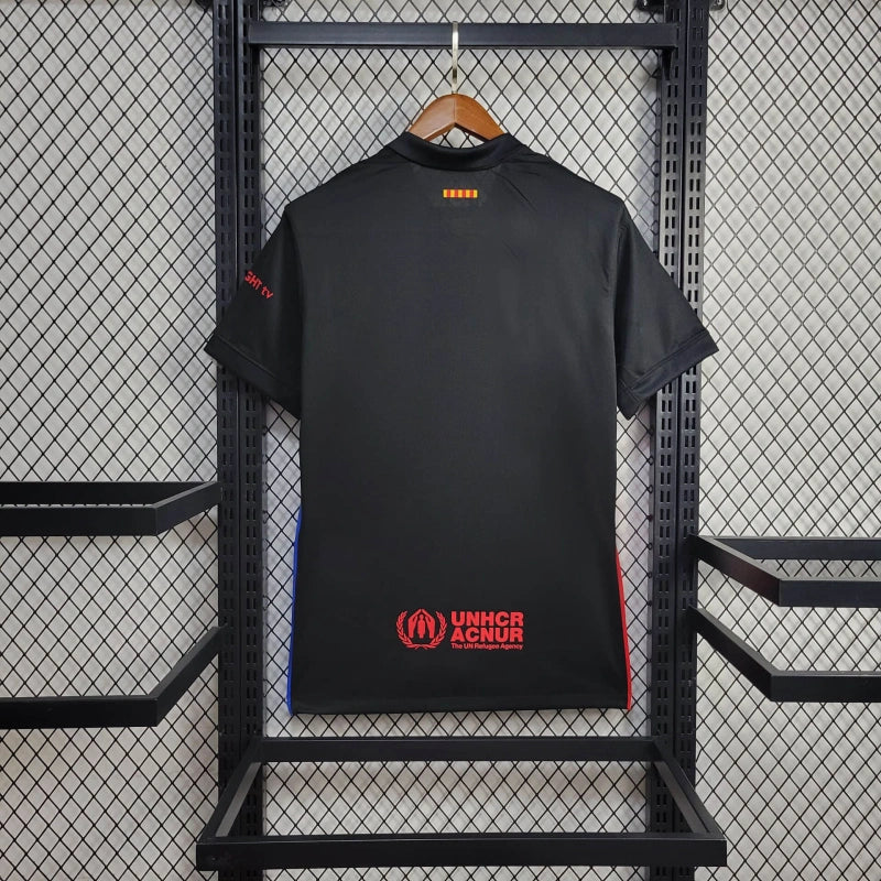 Gostujući dres Barselone za 2024.