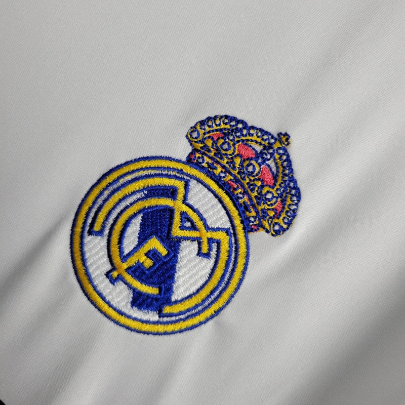Real Madrid 2025-ös hazai mez