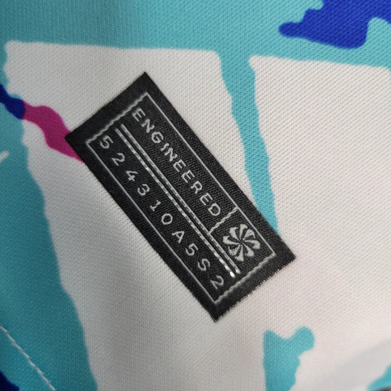 Barcelona 2023-as limitált mez