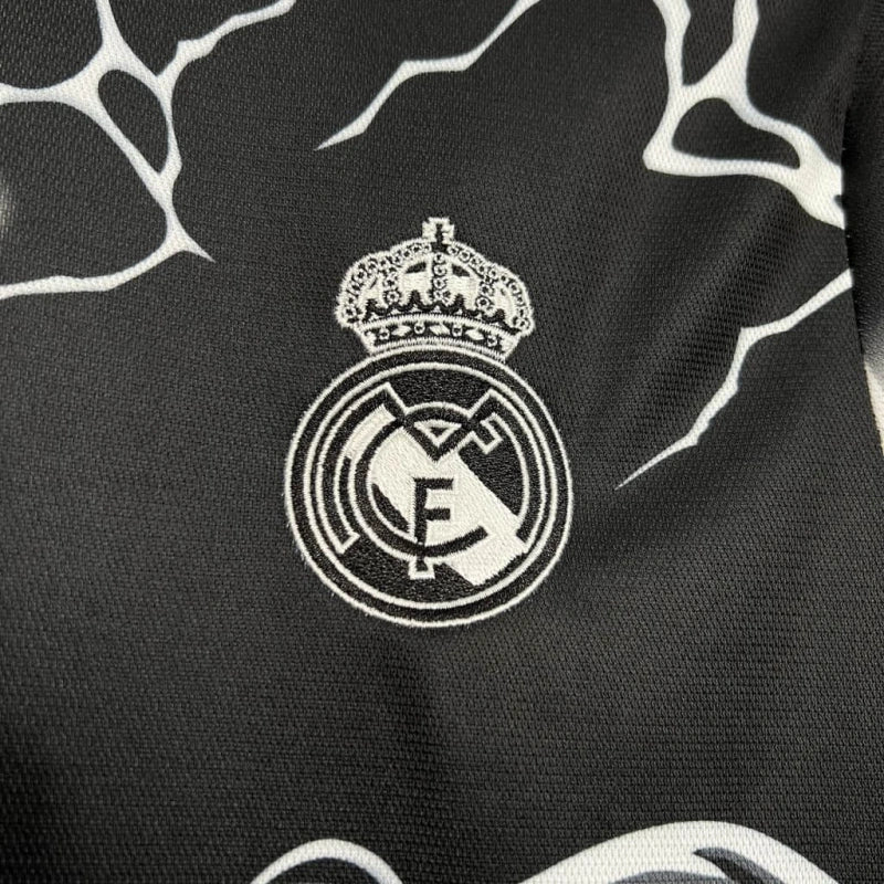 Ograničeni dres Real Madrida iz 2024. godine