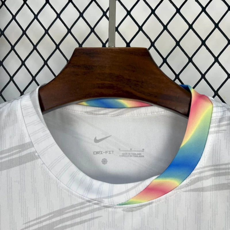 Barcelona 2025-ог ограниченог дреса