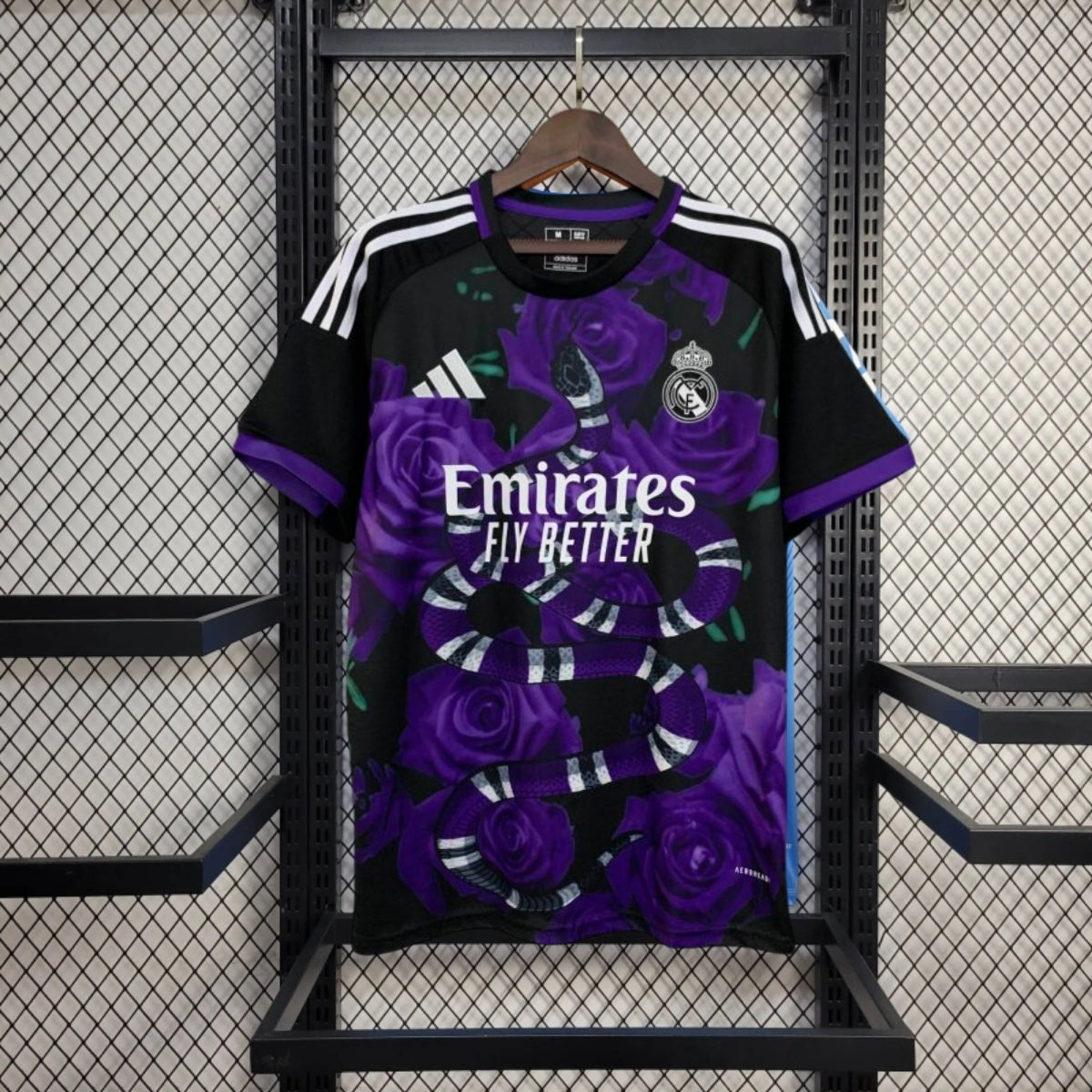 Ograničeni dres Real Madrida za 2025. godinu