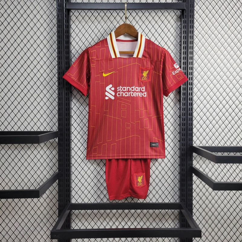 Liverpool 2024-es hazai gyerek szett