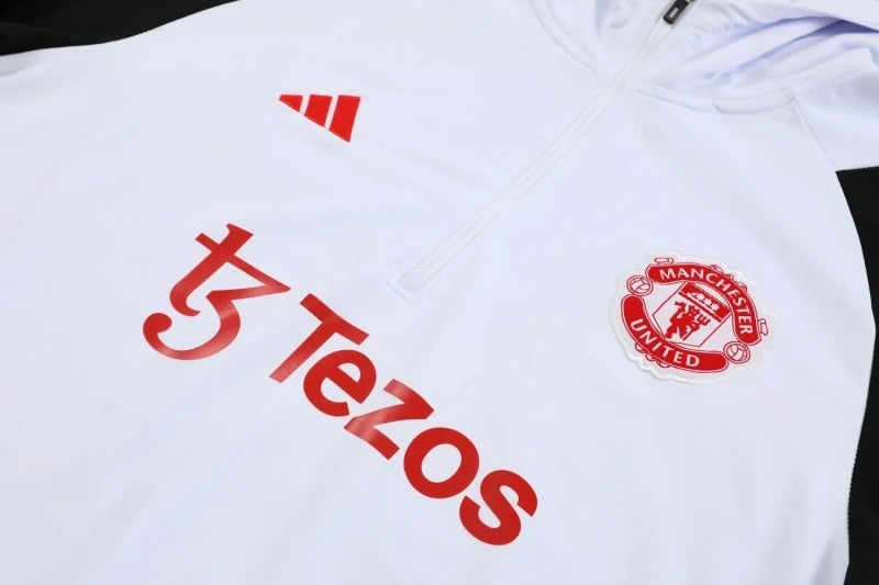 Manchester United 2024-es edzőszett