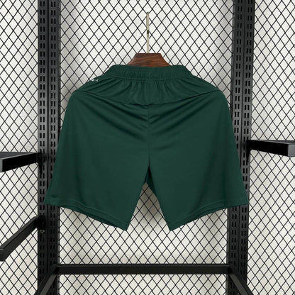 Portugalske šorts iz 2025. godine 