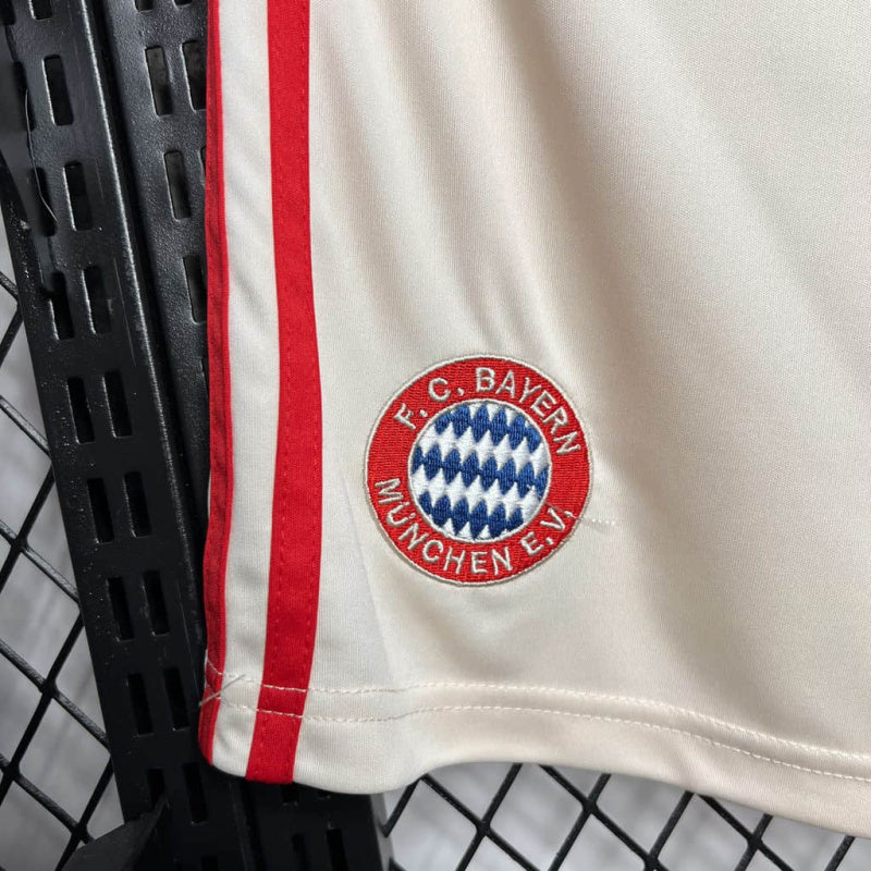 Bayern Munich 2024-es rövidnadrág