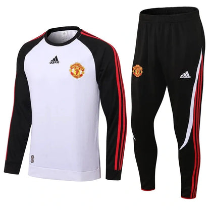 Manchester United 2022-es edzőszett