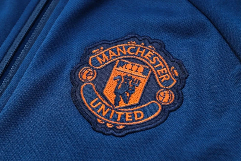 Manchester United 2024-es edzőszett