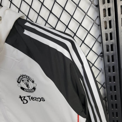 Kurtka wiatrowa Manchester United 2025