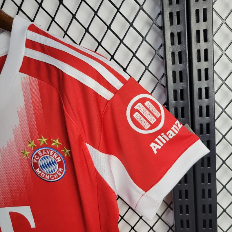 [NŐI] Bayern München 2025-ös hazai mez