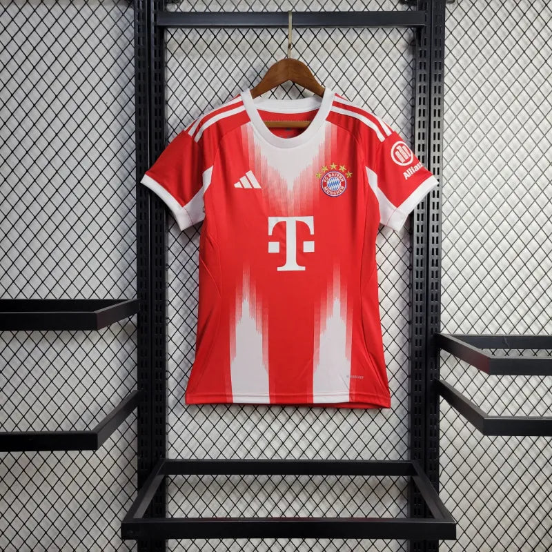 [NŐI] Bayern München 2025-ös hazai mez