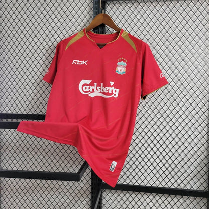 Liverpool 2005-ös hazai mez