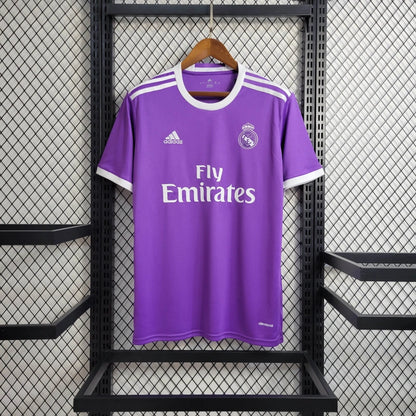 Real Madrid 2016-os vendég mez