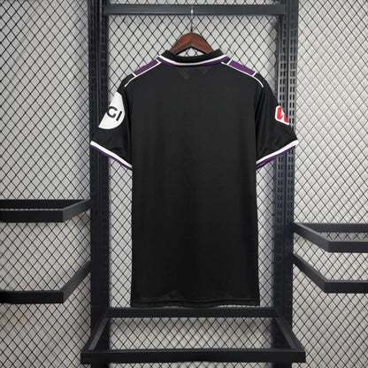 Real Valladolid 2025-ös vendég mez