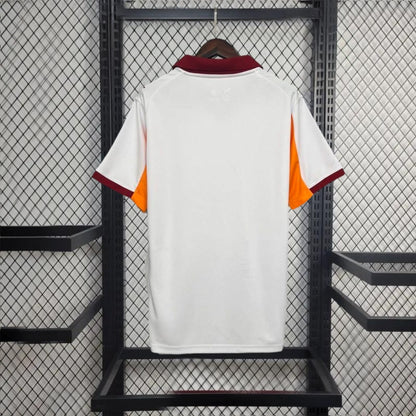 Galatasaray 2025-ös vendég mez