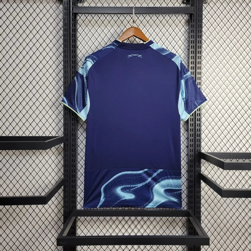 Stroje wyjazdowe Ajaxu na 2025 rok 