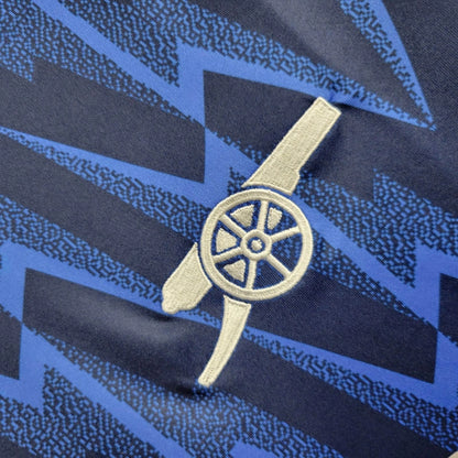 Arsenal 2025-ös vendég mez