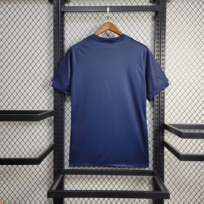 Domowa koszulka Paris Saint-Germain na 2025 rok 