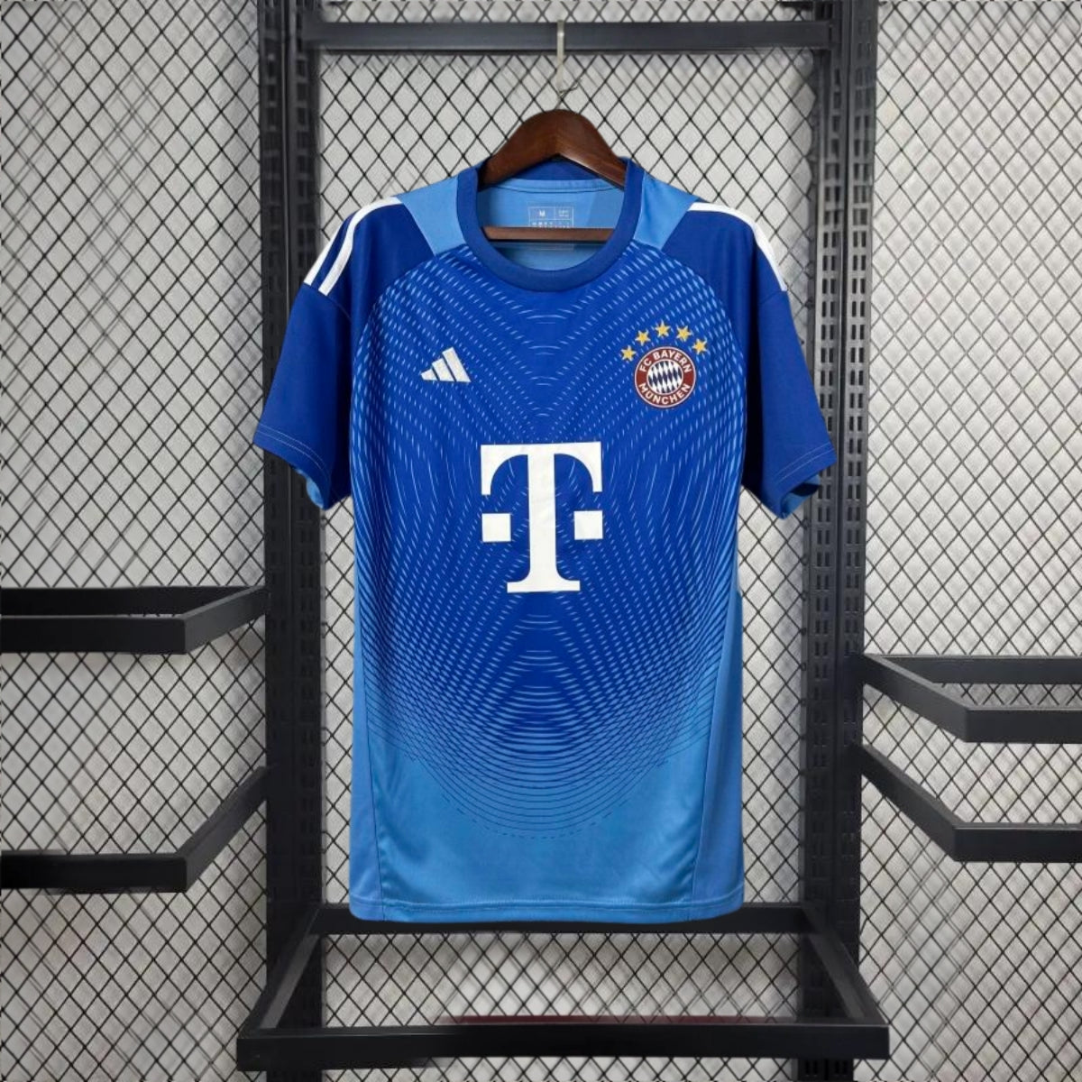 Bayern München 2025-ös kapus mez