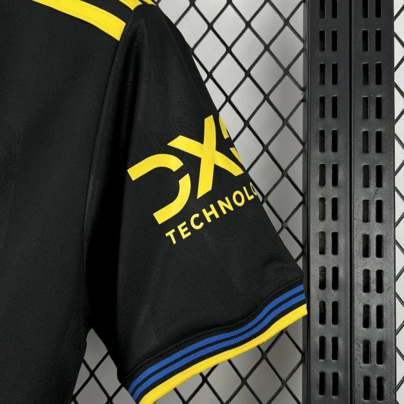 Trzeci strój Manchesteru United na rok 2025 