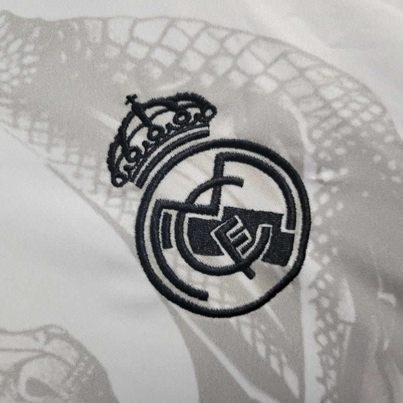 Real Madrid 2024-es limitált mez