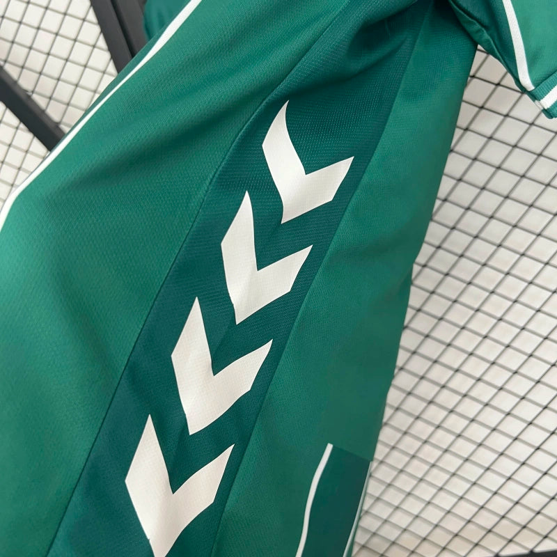 Werder Bremen 2025-ös hazai mez