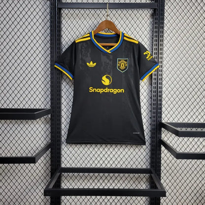 [NŐI] Manchester United 2025-ös harmadik mez