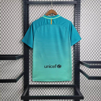 Koszulka wyjazdowa Barcelony z 2015 roku 