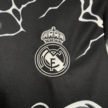 Real Madrid 2024-es limitált mez