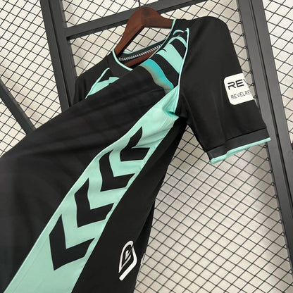 Real Betis 2025-ös harmadik mez