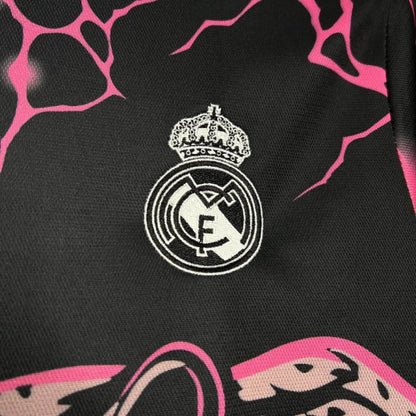 Real Madrid 2024-es limitált mez