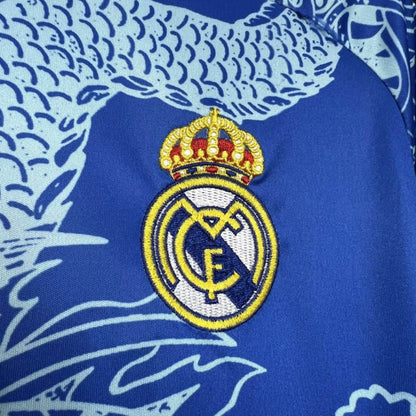 Real Madrid 2024-es limitált mez