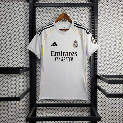 Real Madrid 2025-ös hazai mez